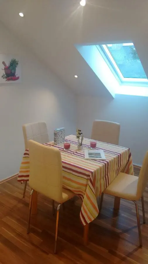 FerienwohnungVIP MUNICH ALBATROS DE LUXE Kirchheim bei Muenchen Apartment